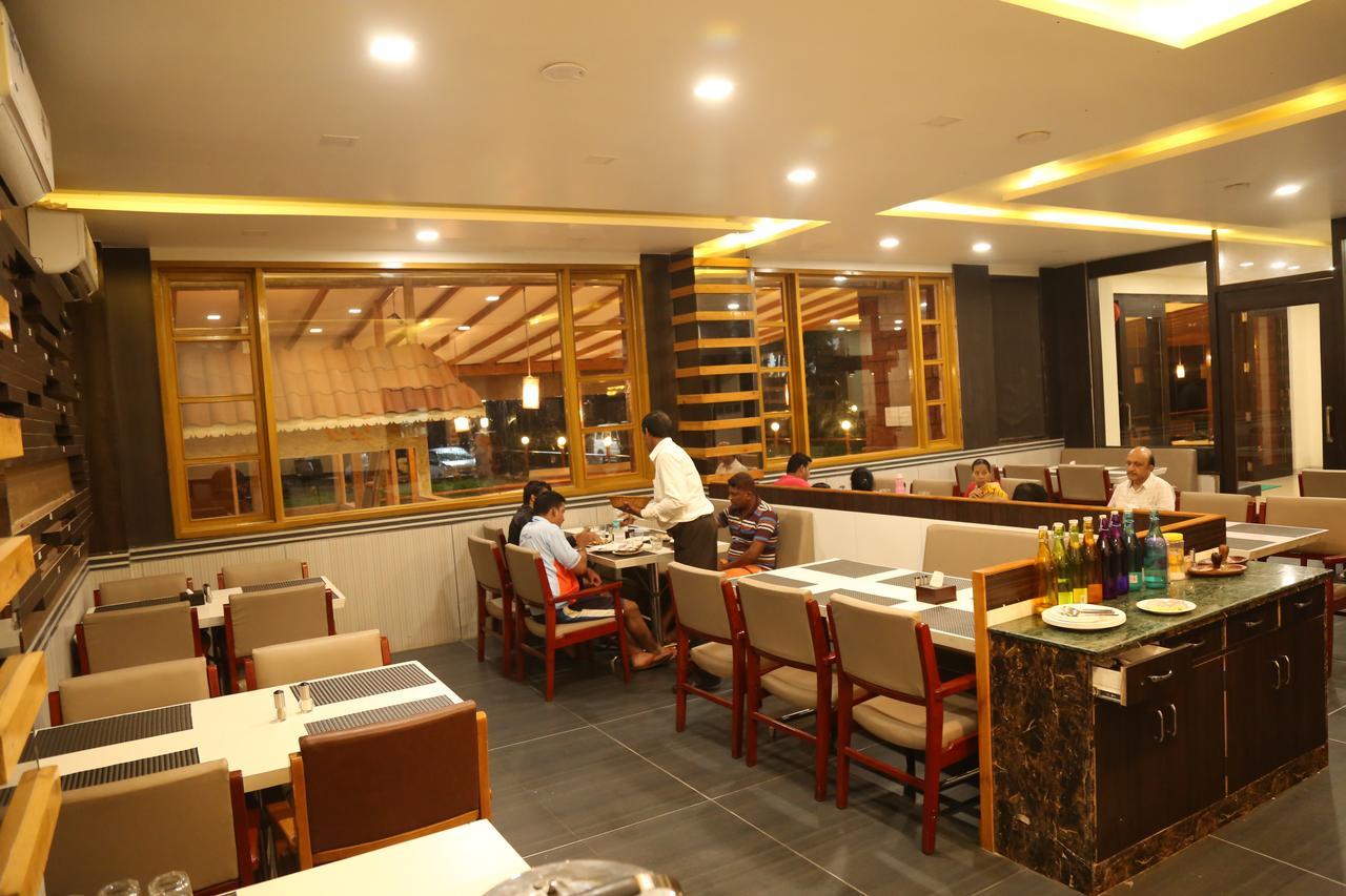Hotel Saheb ปันเวล ภายนอก รูปภาพ